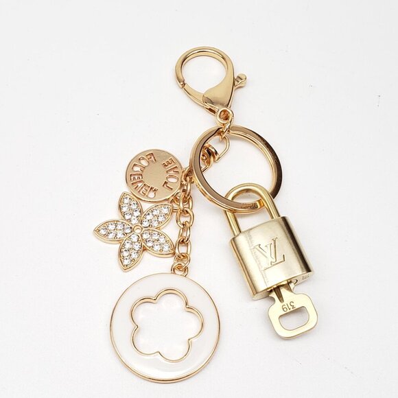 Authentic Louis Vuitton Lock & Key with unbranded Bagcharm, Keycharm, Keychain - Picture 5 of 8